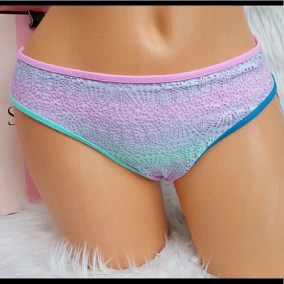 Victoria's Secret Hipster Bikini Bottoms - Picture 1 of 4